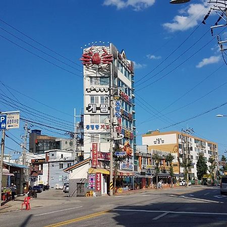 Lighthouse Beach Motel 속초 외부 사진